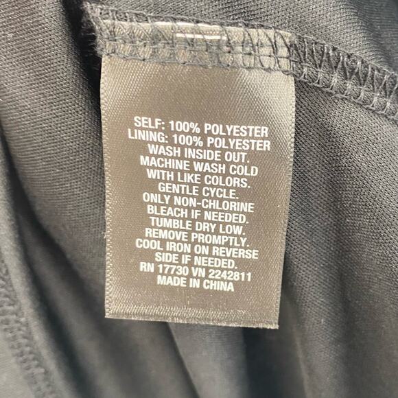 Mossimo Black and Metallic Gold V-Neck Sleeveless Fit and Flare Dress - Picture 6 of 6